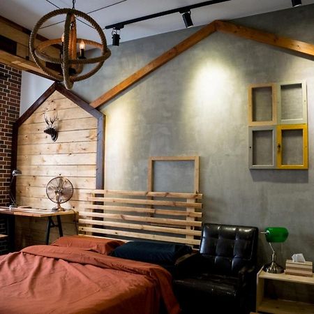 Loft Wo Design Inn Tainan Buitenkant foto