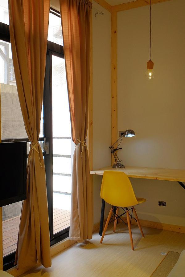 Loft Wo Design Inn Tainan Buitenkant foto