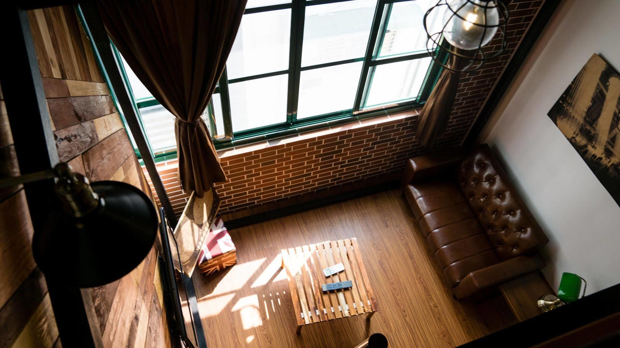 Loft Wo Design Inn Tainan Buitenkant foto