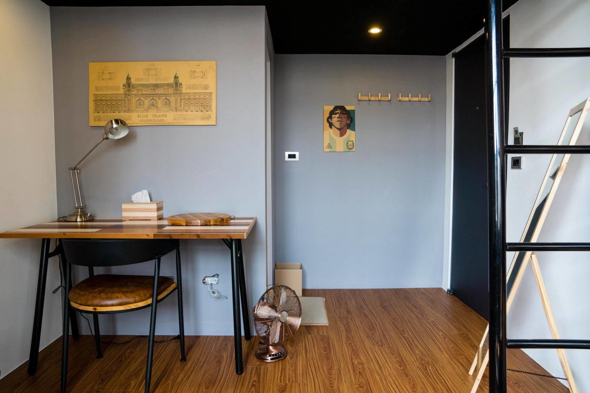 Loft Wo Design Inn Tainan Buitenkant foto